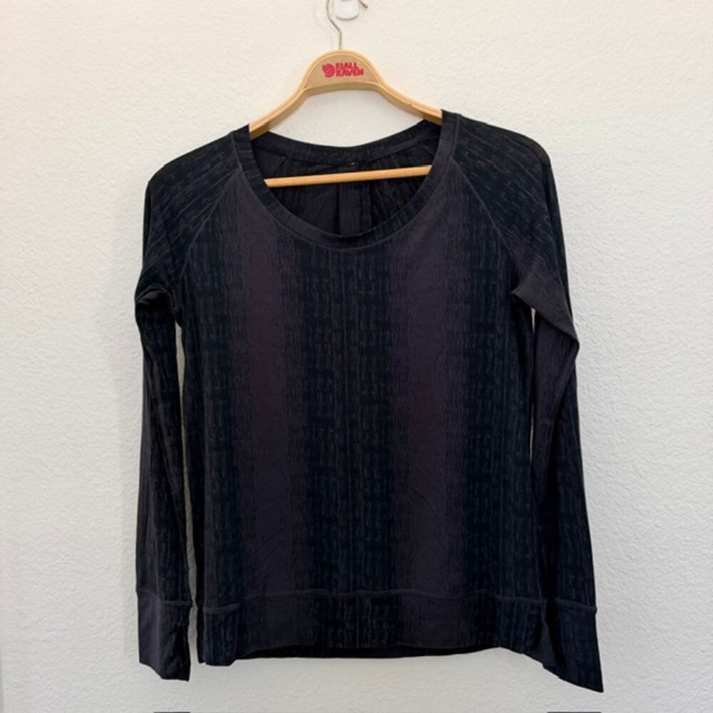 Lululemon Salutation to Savasana LS Top Women 12 Misty Stripe Burnout Soot Black